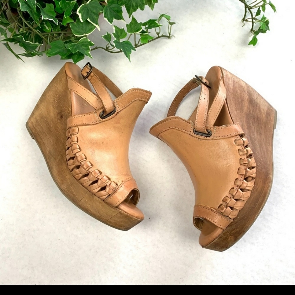 Very Volatile LA Tan Leather Wooden Wedge